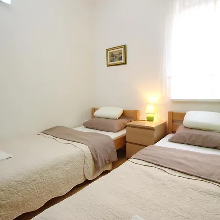 Appartement With Parking Space Baska, Krk - 19199